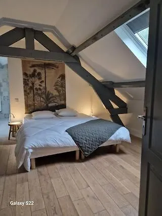 Vaste Maison Familiale En Bordure De Foret Dommiers
